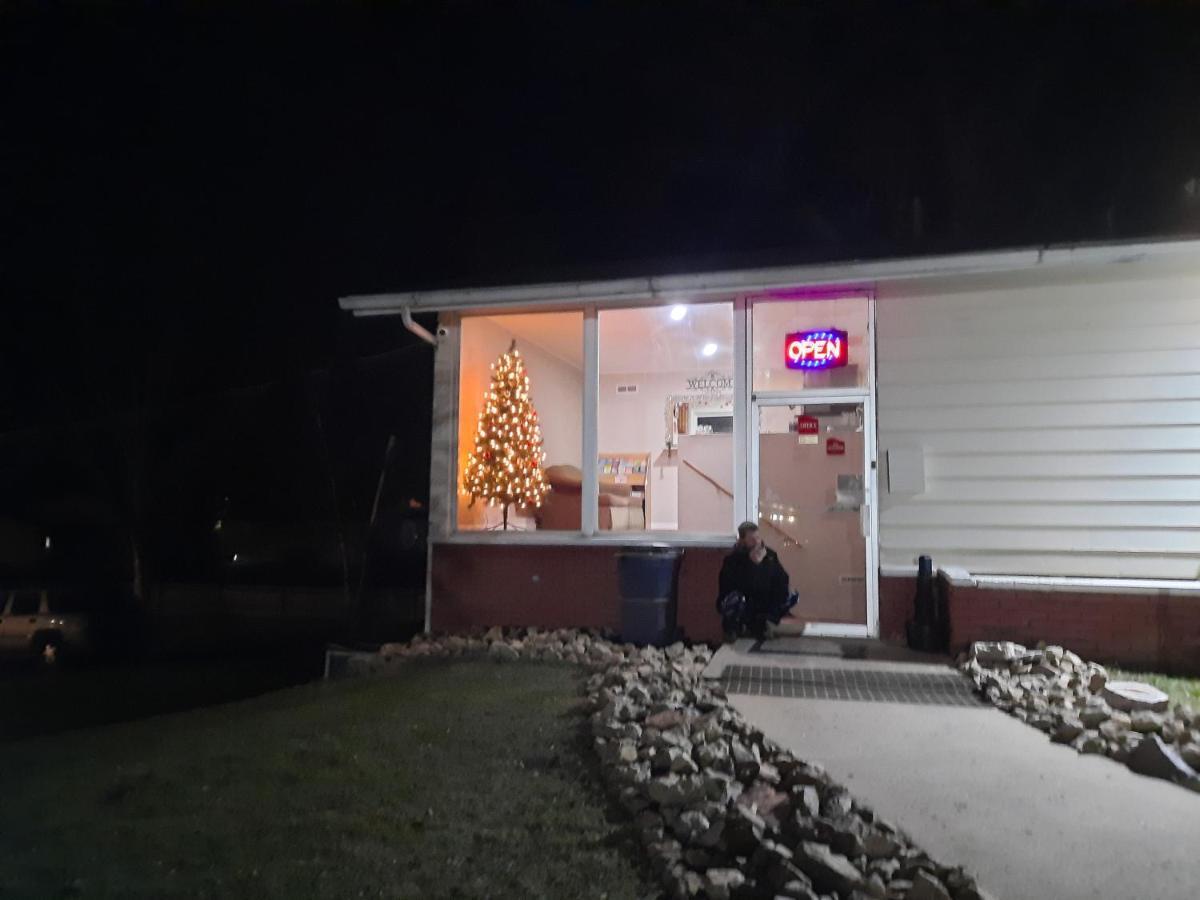 Motel Reedsburg Exterior photo