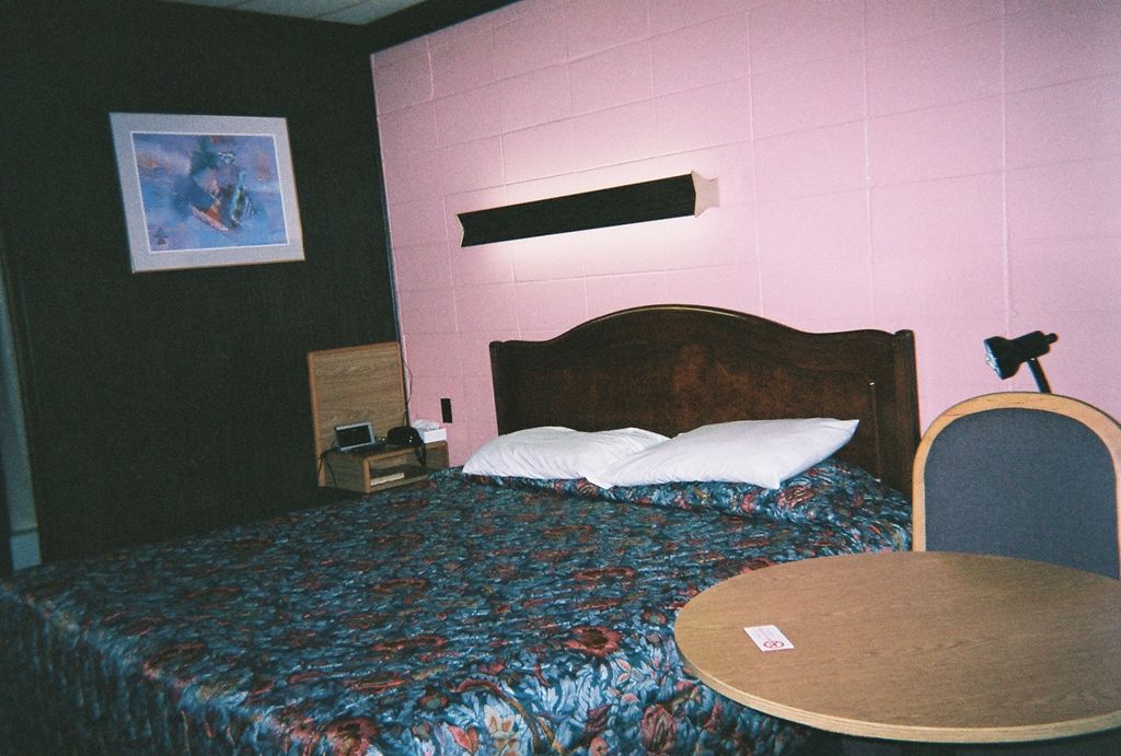 Motel Reedsburg Room photo
