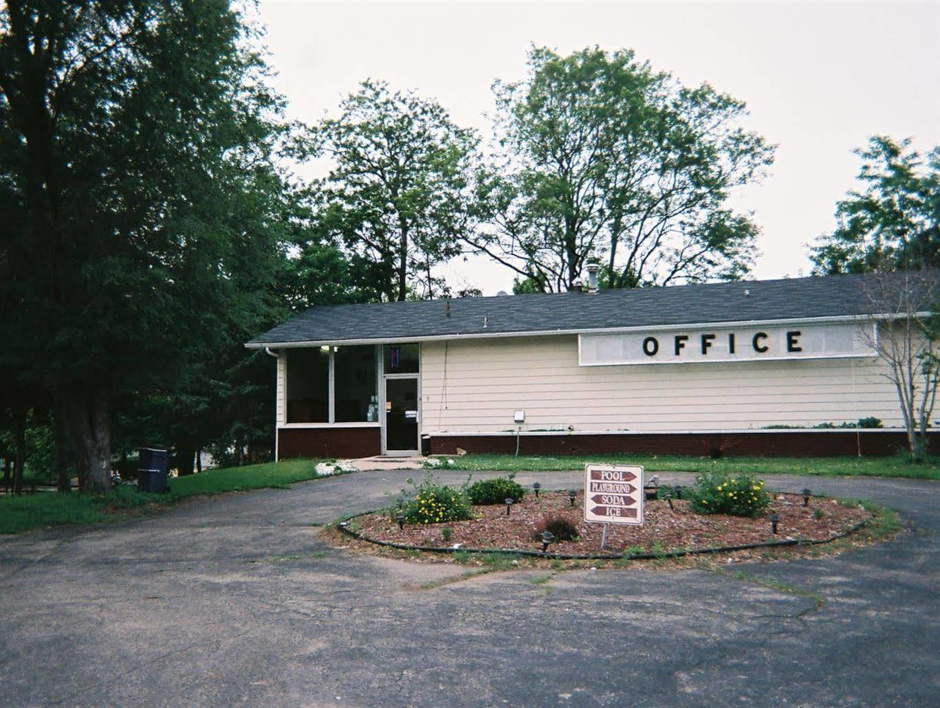Motel Reedsburg Exterior photo