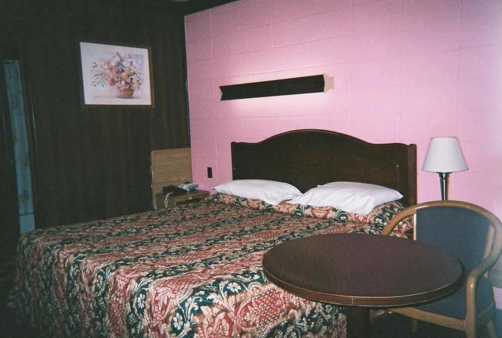 Motel Reedsburg Exterior photo